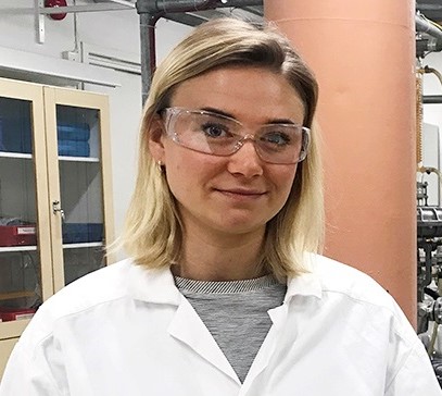 Rebecca Gmoser in the lab