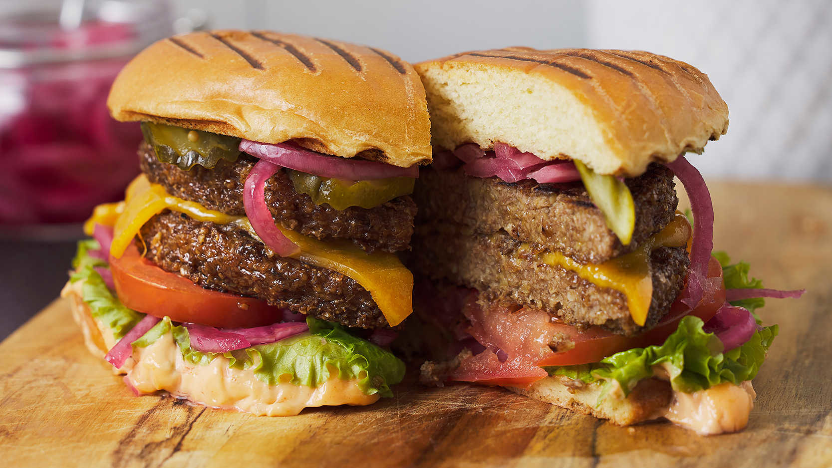 Research on fungi behind technology for new sustainable meat substitute