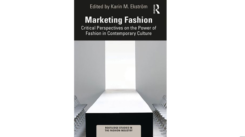 Cover page of the book Marketing Fashion